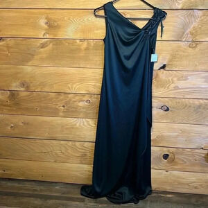 Women's pre-worn long black dress Medium Formal Prom wedding Cocktail Made n USA